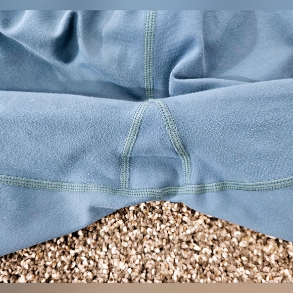 PRANA ATHLETIC LEGGINGS - Picture 8 of 13